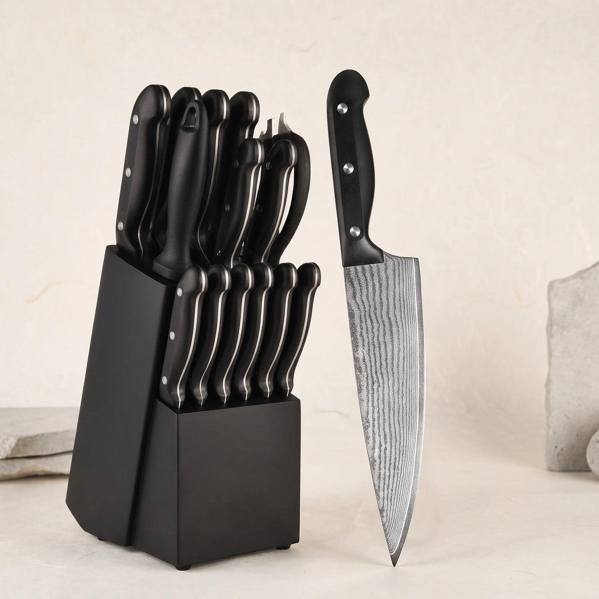 15-Piece Knife Block Set – Hochodo, three-quarter view