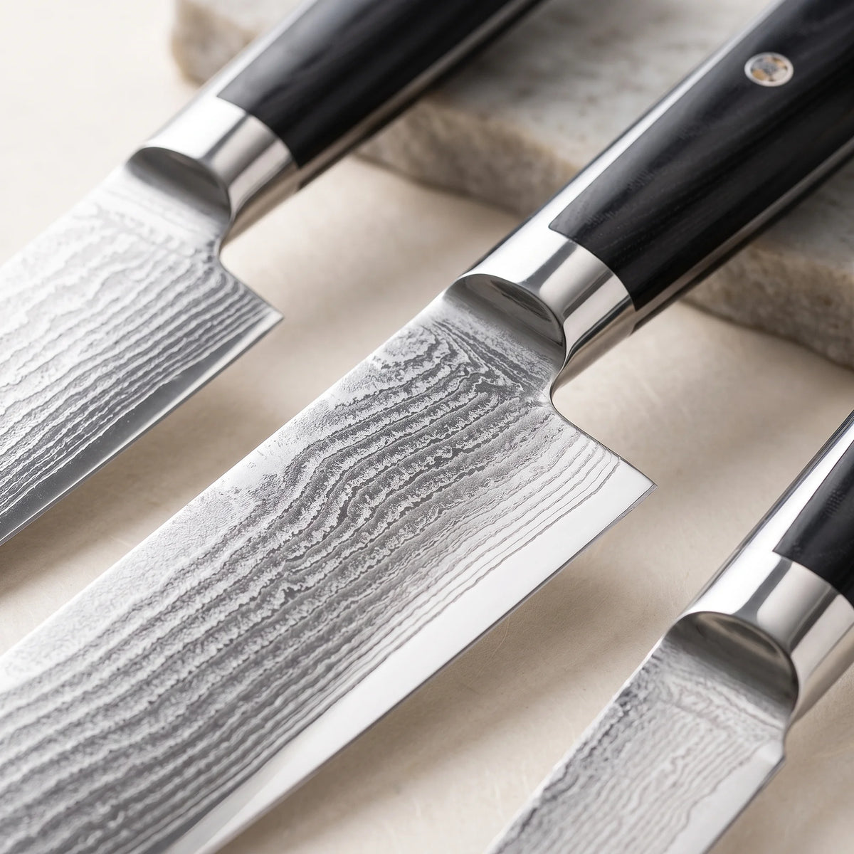 3-Piece Damascus Knife Set – Hochodo, blade and material detail