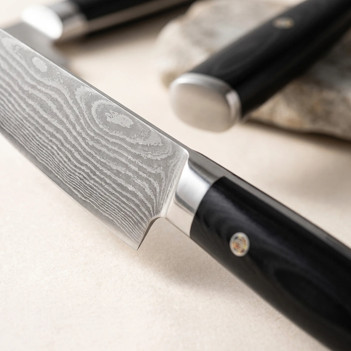 5-Piece Damascus Knife Set – Hochodo, blade and material detail