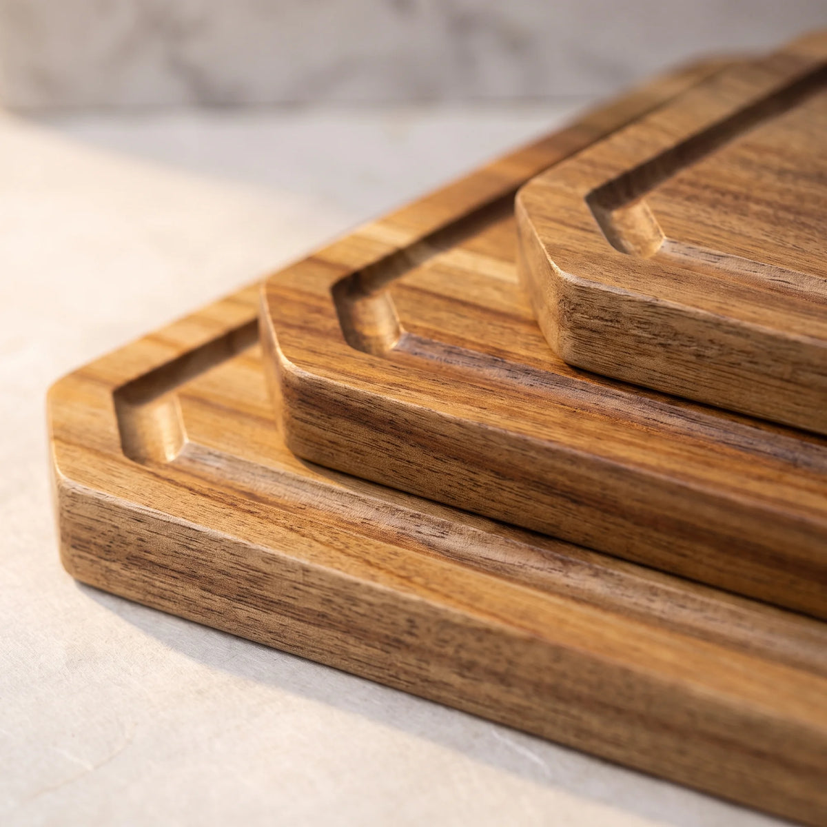 Acacia Cutting Board Set (3) – Hochodo, blade and material detail