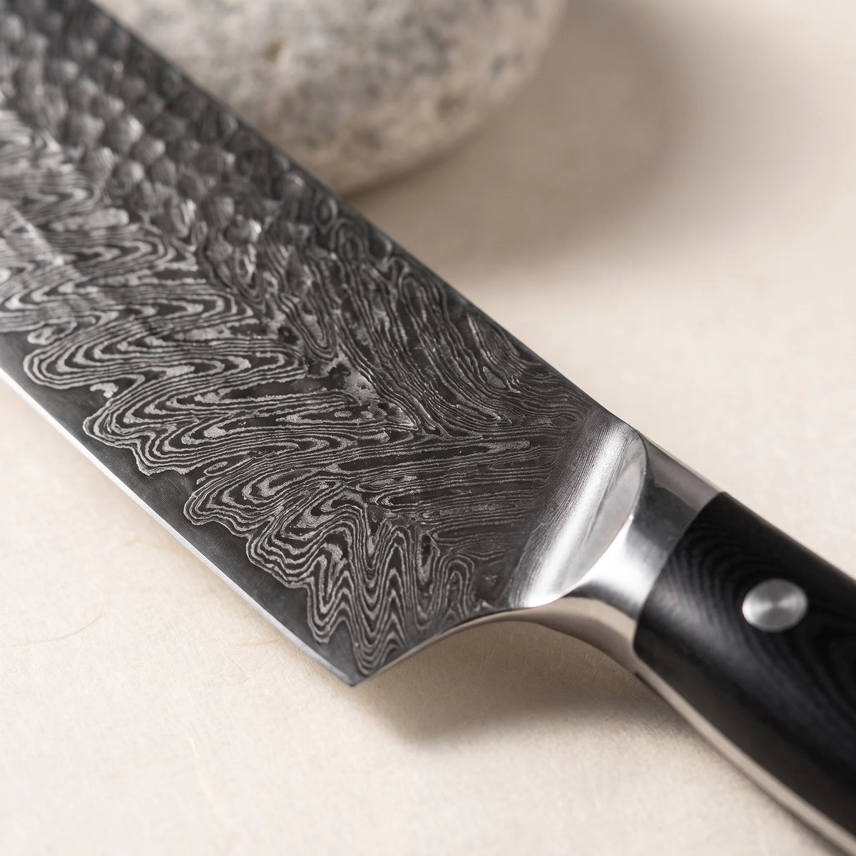 Damascus Santoku Knife 7" – Hochodo, blade and material detail