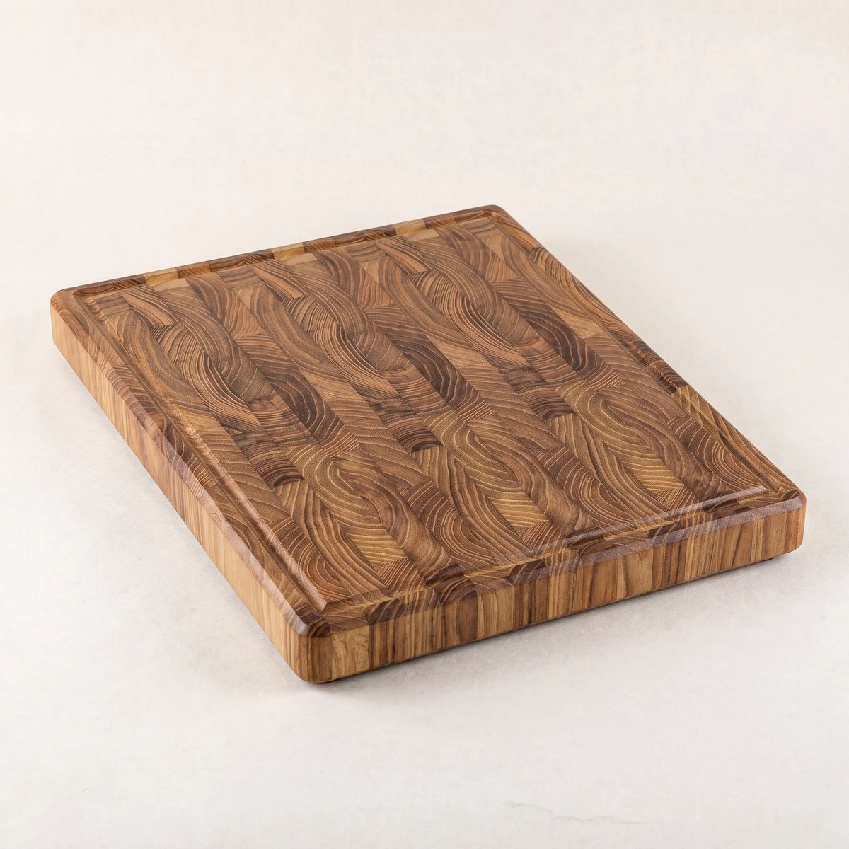 End-Grain Teak Board – Hochodo, main view