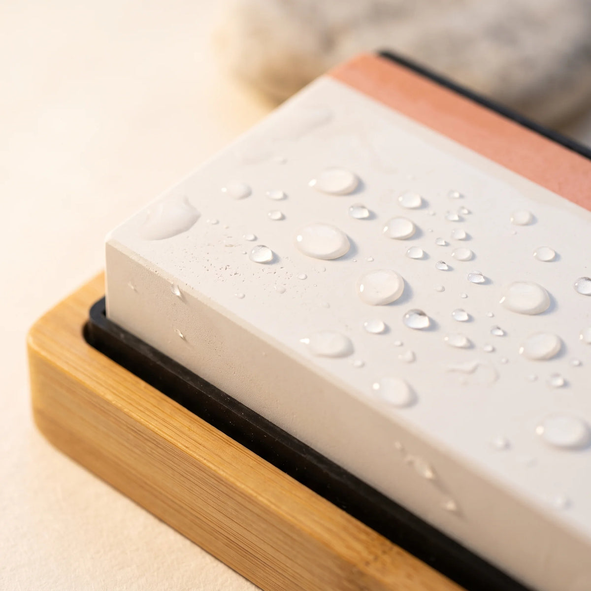 Finishing Whetstone 3000/8000 – Hochodo, blade and material detail