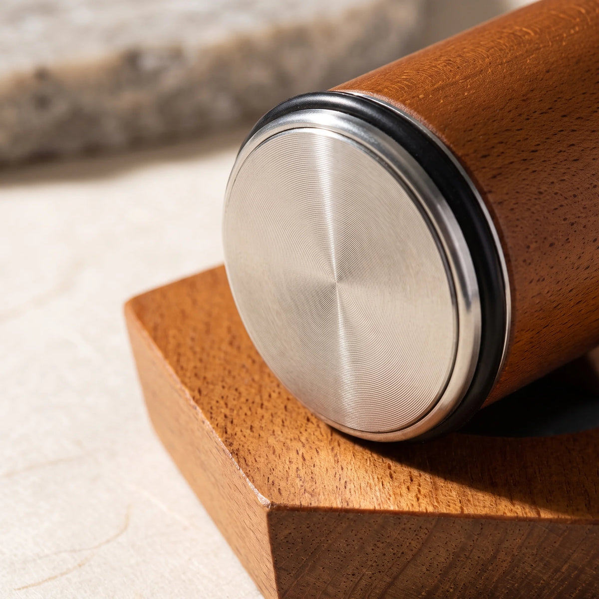 Rolling Knife Sharpener – Hochodo, blade and material detail