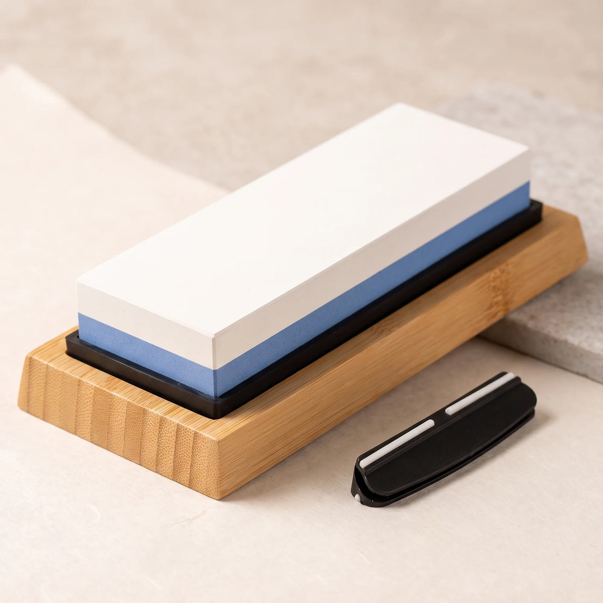 Whetstone Kit 1000/6000 – Hochodo, three-quarter view